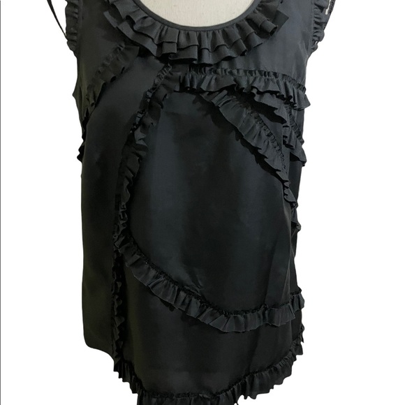 J crew womens blouse silk ruffles size 4. Black zipper on side. Sleeveless - Picture 10 of 11